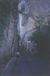 El Antiguo Monasterio de San Juan de la Pea